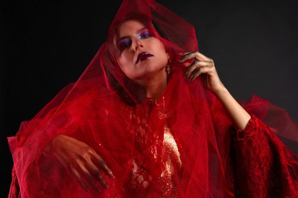 Discover the Ideal Necklace Length and Style for Every UK Event